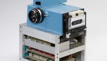 Как появилась первая цифровая камера